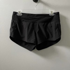 Lululemon Speed Up Shorts 2.5’